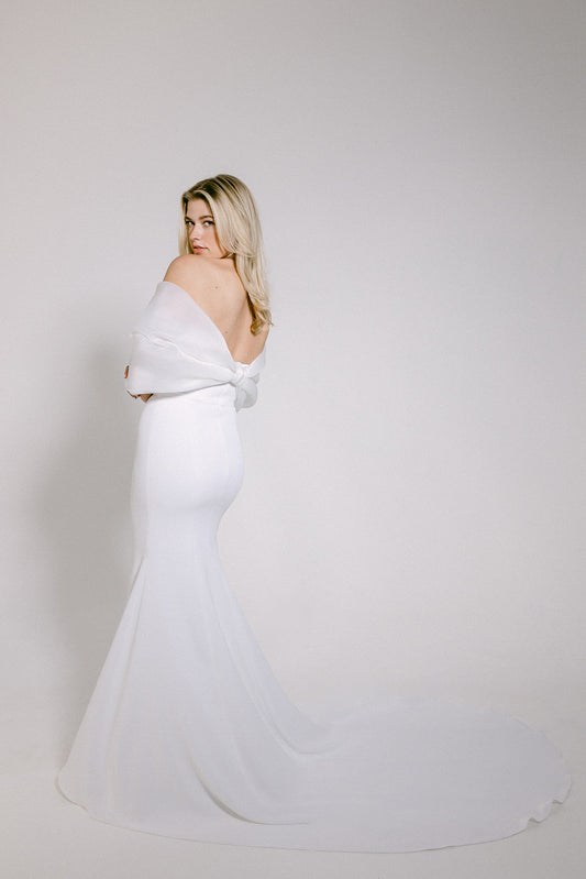 Valentina Bow