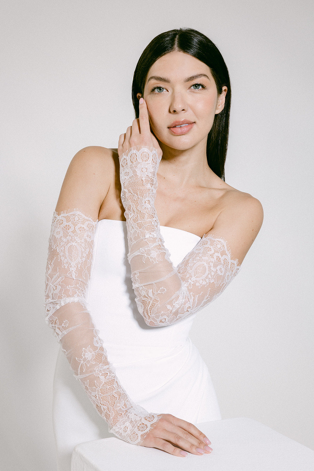Maria Lace Gloves