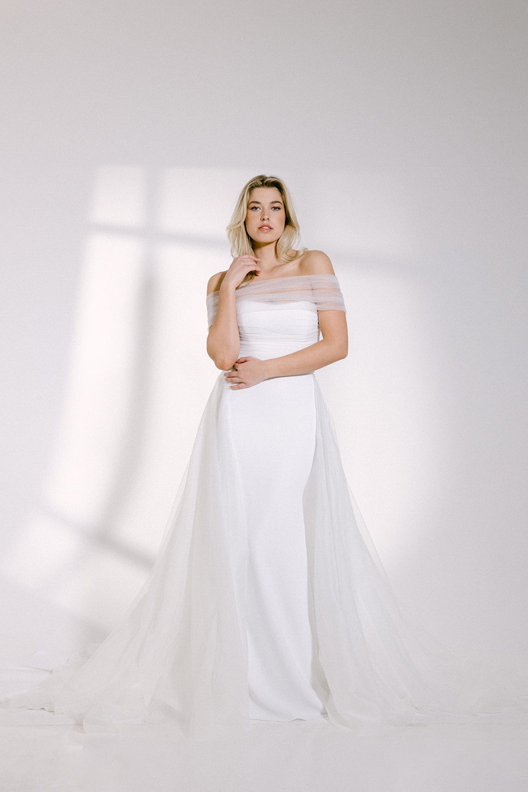 Mae Overskirt
