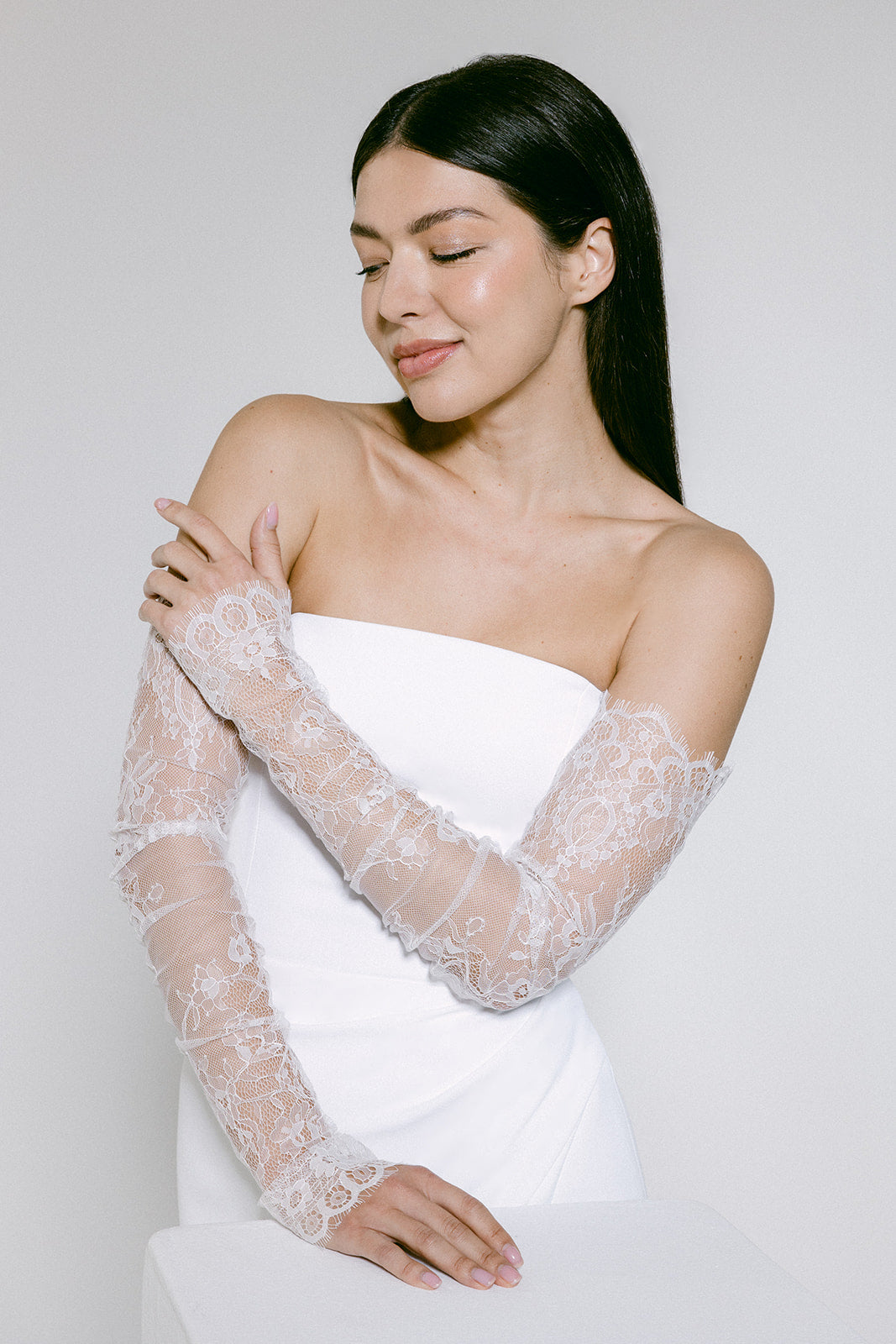 Maria Lace Gloves