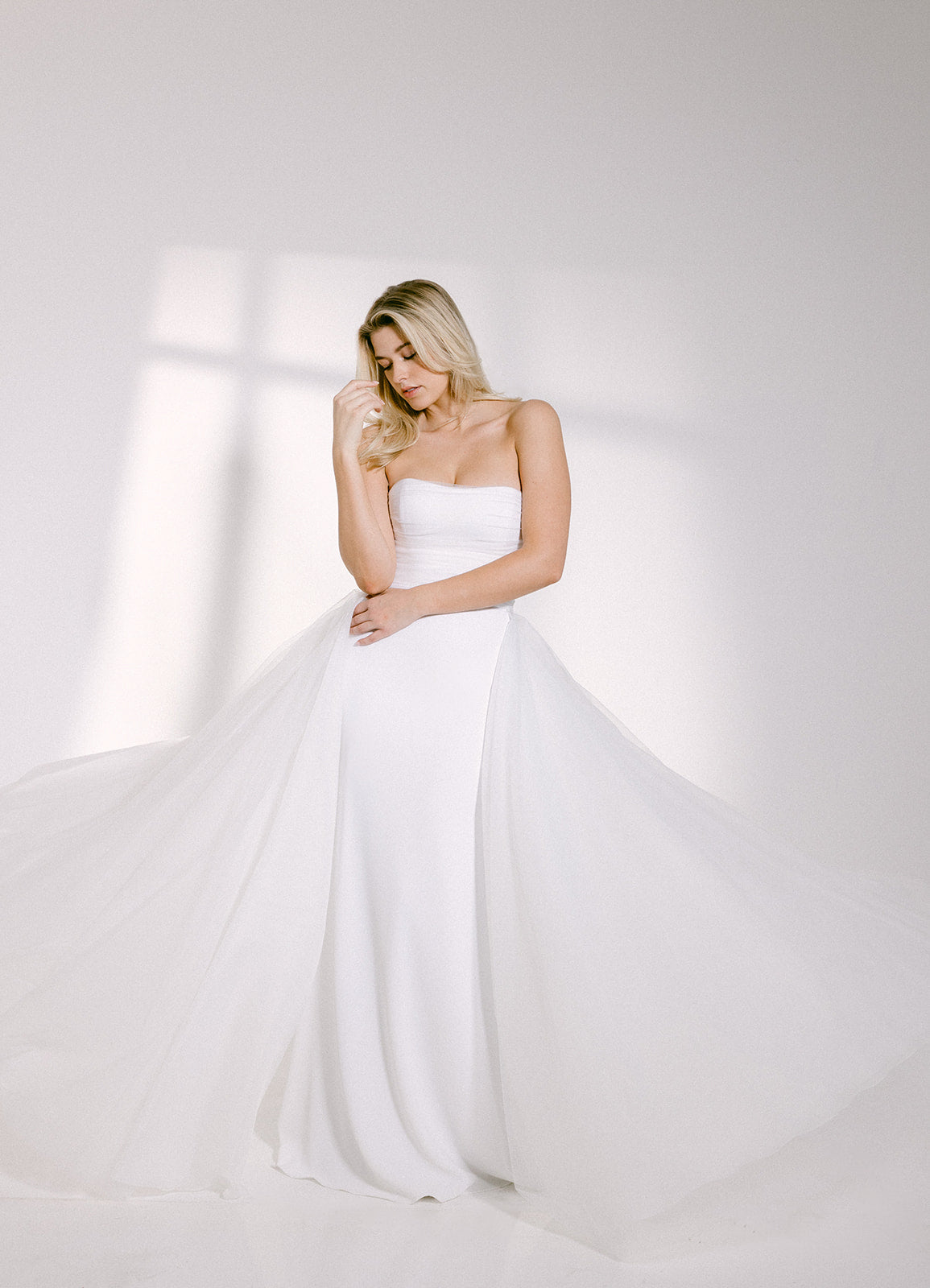 Mae Overskirt