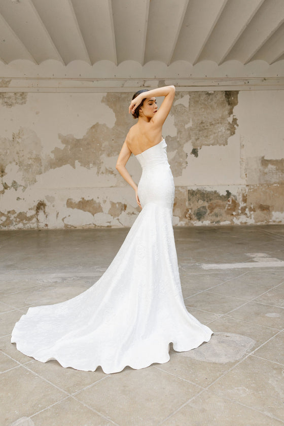 Trunk Show - 2027 Collection