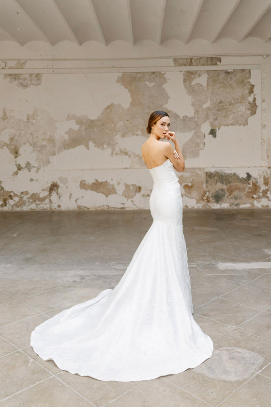 Trunk Show - 2027 Collection