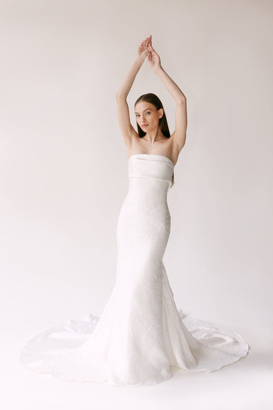 Trunk Show - 2027 Collection