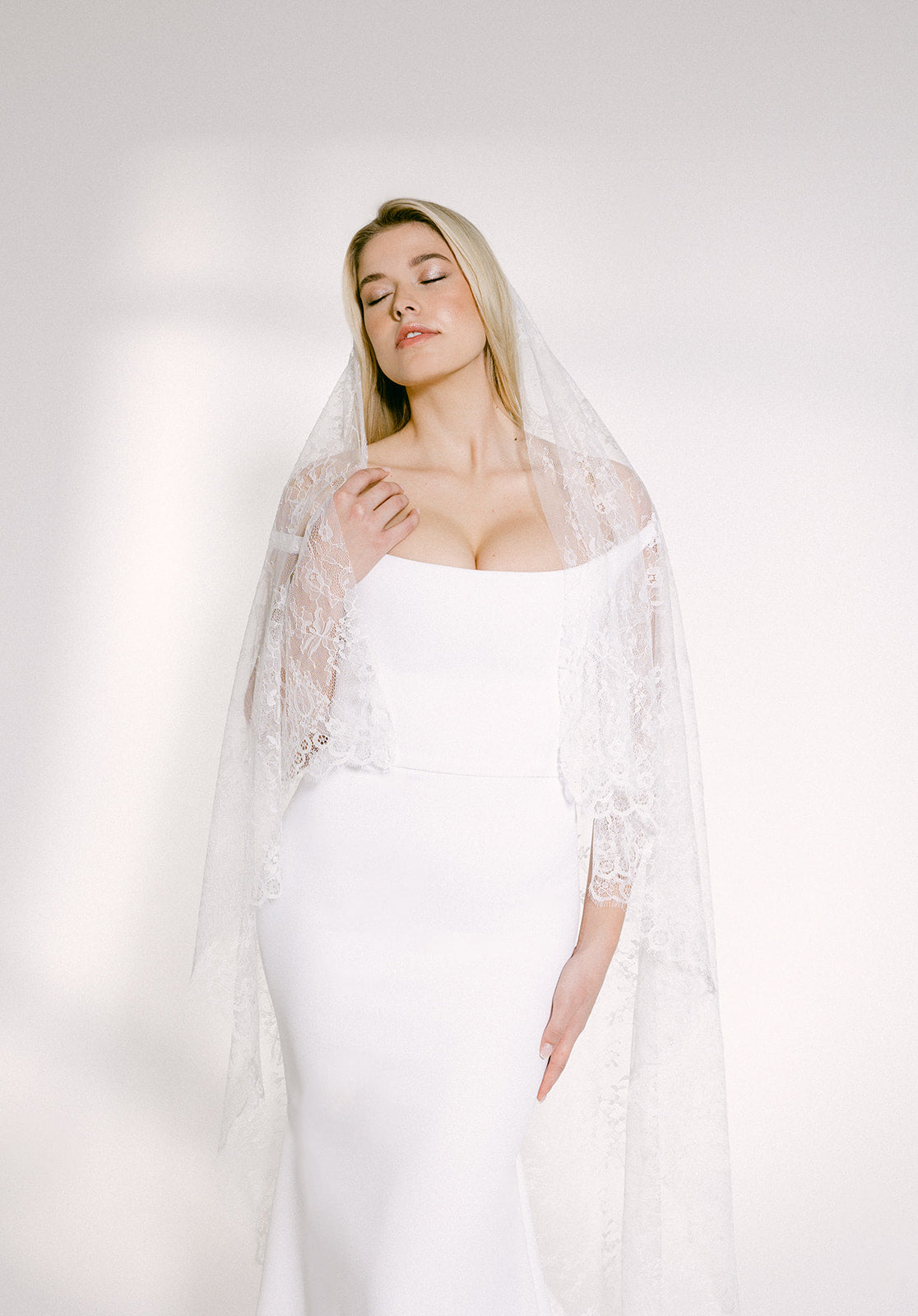 Maria Lace Veil