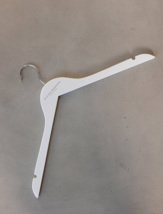 AK Hanger